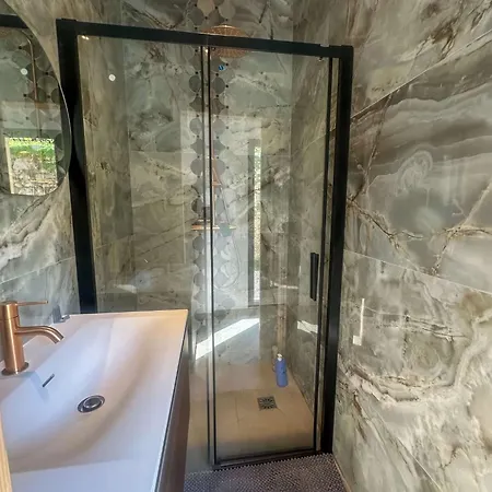 빌라 Superbe Vue Et Piscine 몽티셀로