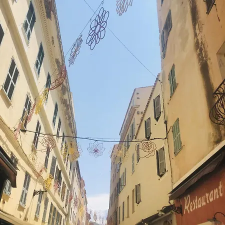 Superbe Vue Et Piscine Villa