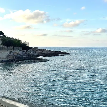 Superbe Vue Et Piscine Villa