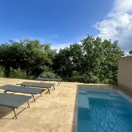 Superbe Vue Et Piscine *