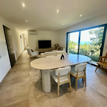 Superbe Vue Et Piscine *