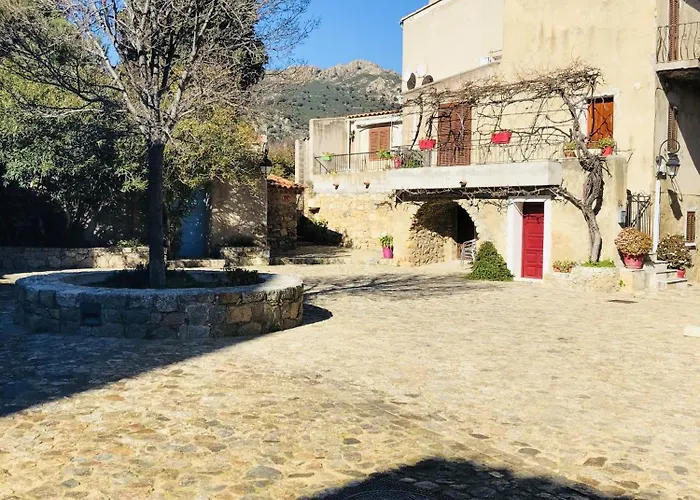 Superbe Vue Et Piscine Villa *