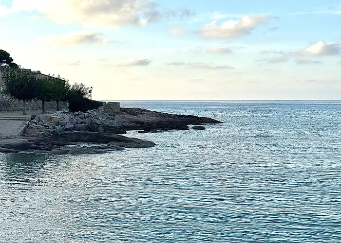 Superbe Vue Et Piscine Villa