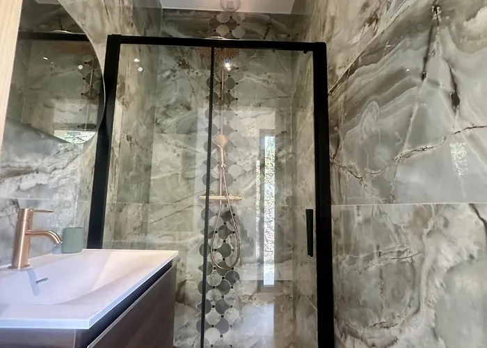 Superbe Vue Et Piscine Villa Monticello